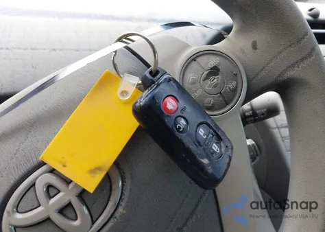 2013 Toyota Prius Three из США, поврежденный, VIN JTDKN3DU4D5570617